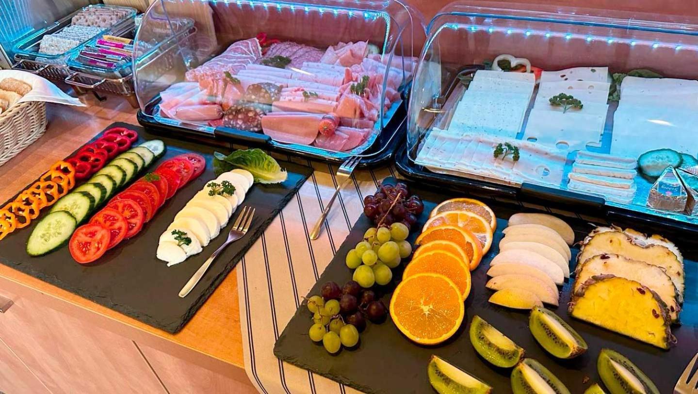 Hotel Und Restaurant Gartenstadt Ерфурт Екстериор снимка