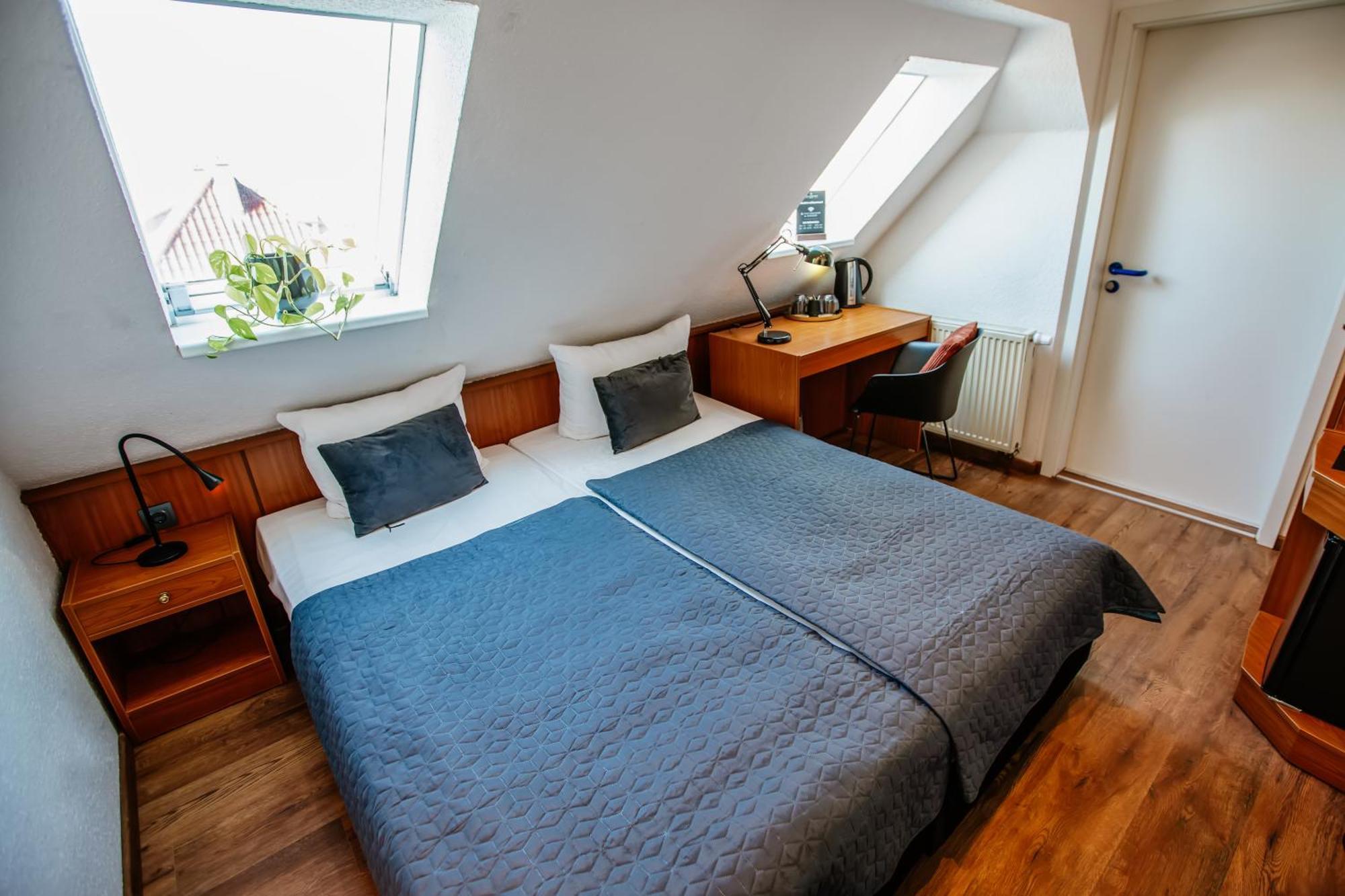 Hotel Und Restaurant Gartenstadt Ерфурт Екстериор снимка