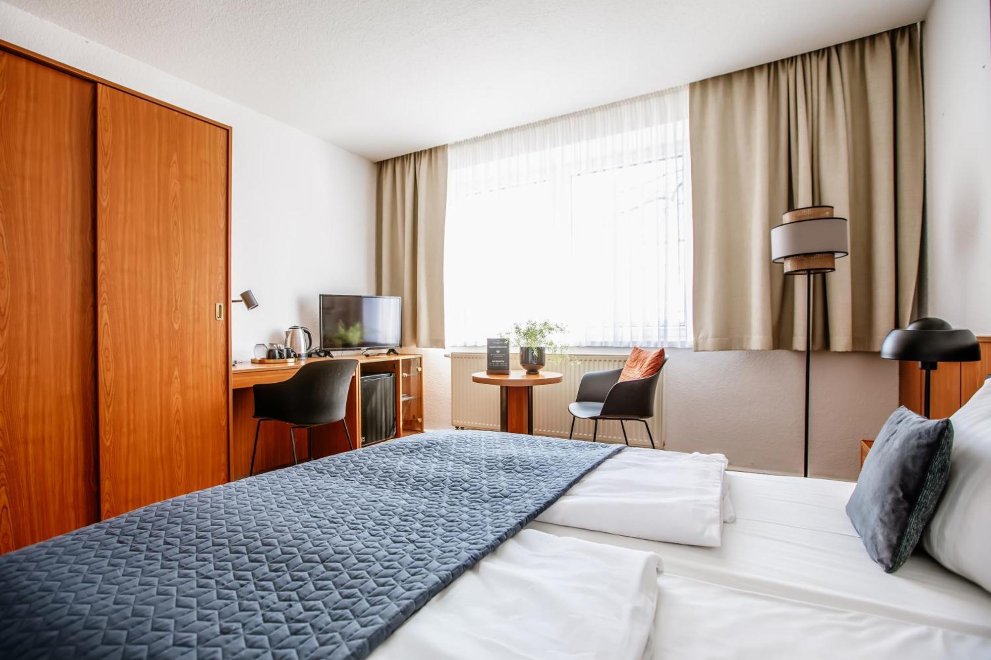Hotel Und Restaurant Gartenstadt Ерфурт Екстериор снимка