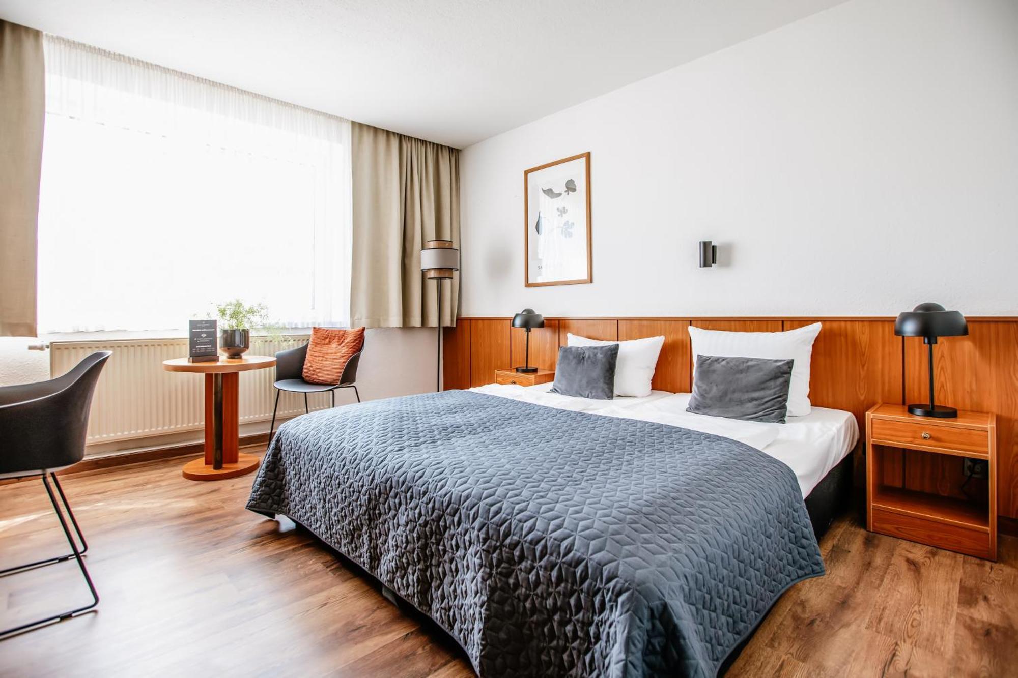 Hotel Und Restaurant Gartenstadt Ерфурт Екстериор снимка