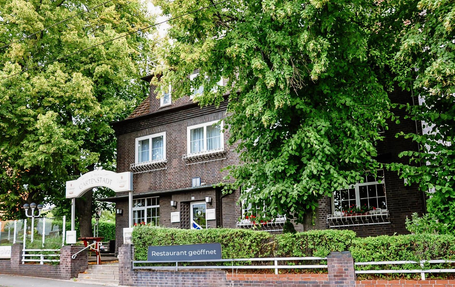 Hotel Und Restaurant Gartenstadt Ерфурт Екстериор снимка