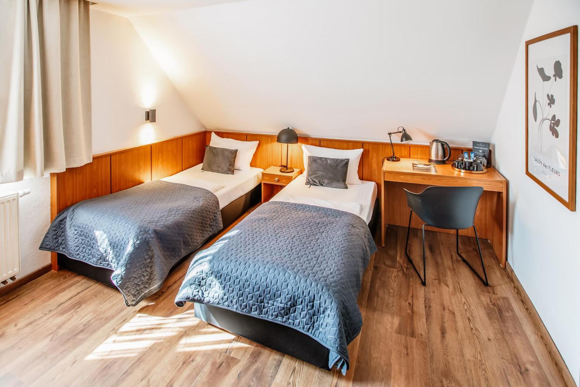 Hotel Und Restaurant Gartenstadt Ерфурт Екстериор снимка