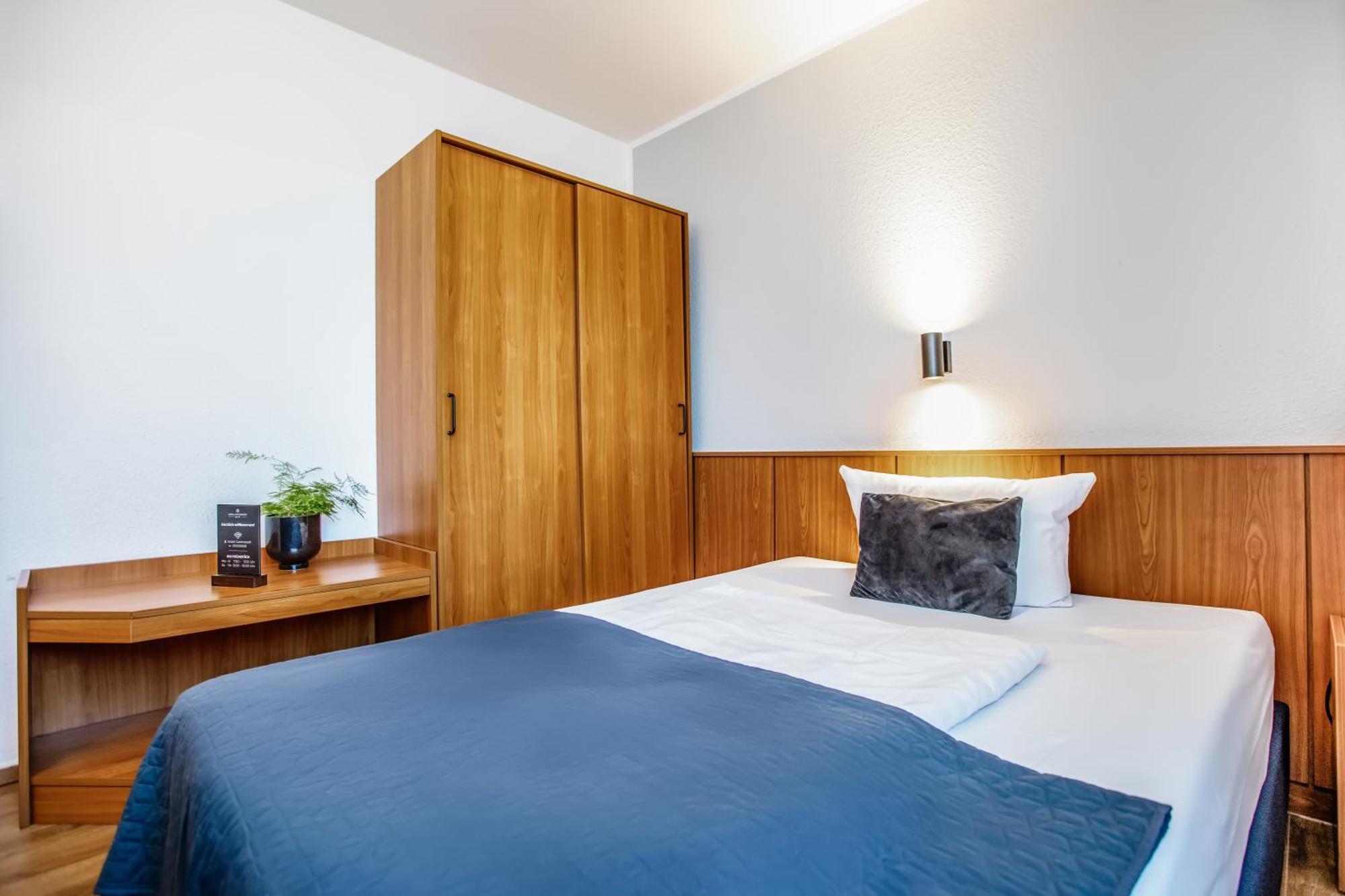 Hotel Und Restaurant Gartenstadt Ерфурт Екстериор снимка